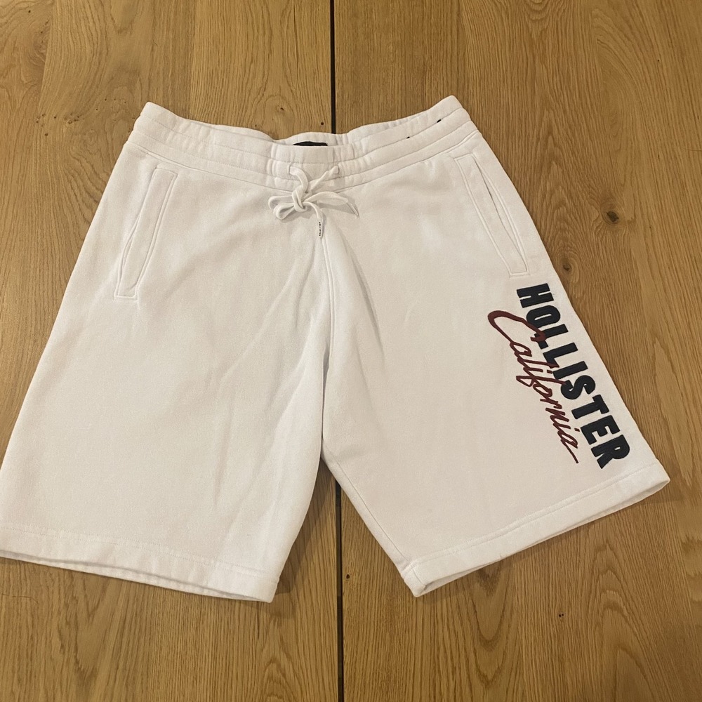 Hollister California Men's White Sweat Shorts Size Size Medium basketball*